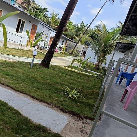 Shantaram Beach Huts アランボル エクステリア 写真