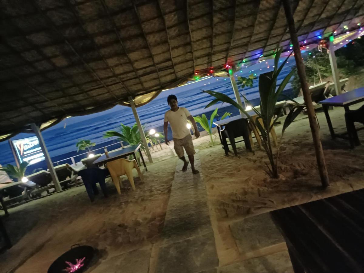 Shantaram Beach Huts アランボル エクステリア 写真